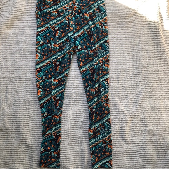 LulRoe leggings and loft top bundle - Picture 3 of 10